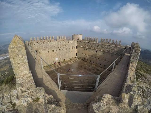 Castell del Montgri