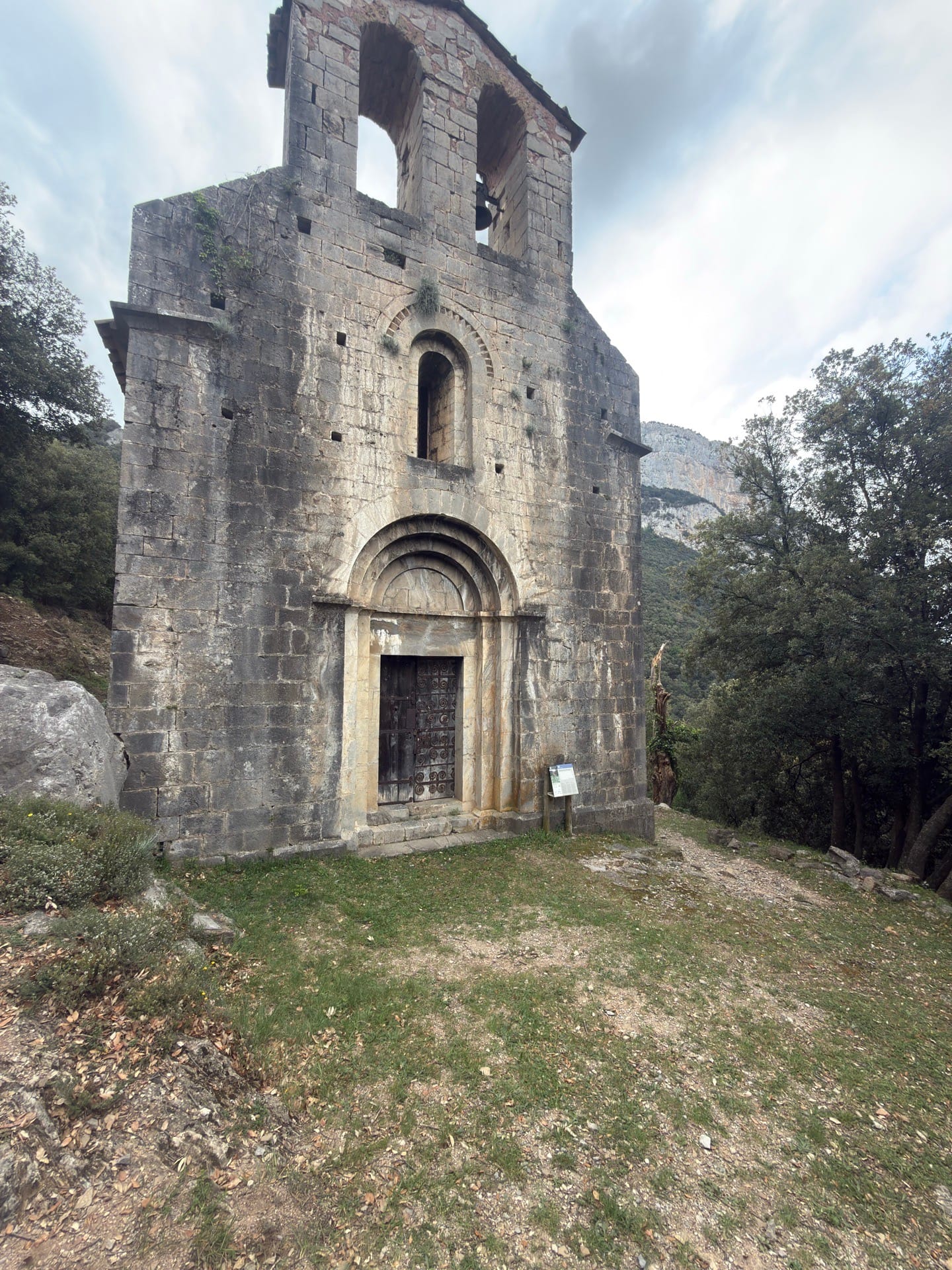 Iglesia Sant feliu de riu